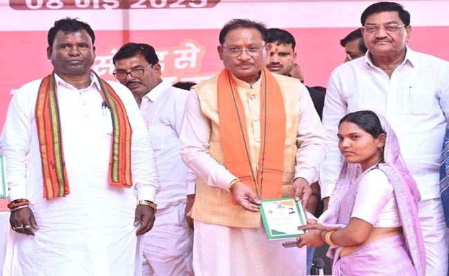 छत्तीसगढ़ के सभी पंचायतों में एक साल के भीतर मिलेगी बैंकिंग सुविधा: मुख्यमंत्री श्री साय छत्तीसगढ़ के सभी पंचायतों में एक साल के भीतर मिलेगी बैंकिंग सुविधा: मुख्यमंत्री श्री साय