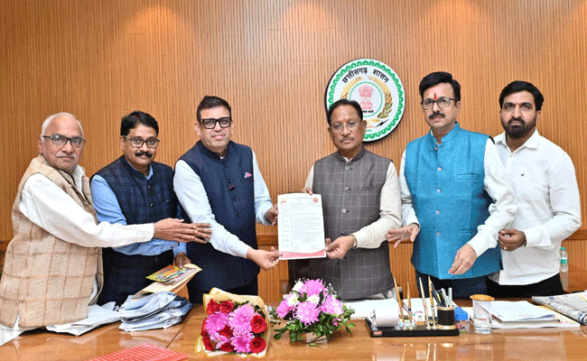 मुख्यमंत्री से CAIT प्रतिनिधियों की सौजन्य मुलाकात, स्वदेशी संकल्प यात्रा में शामिल होने का दिया आमंत्रण